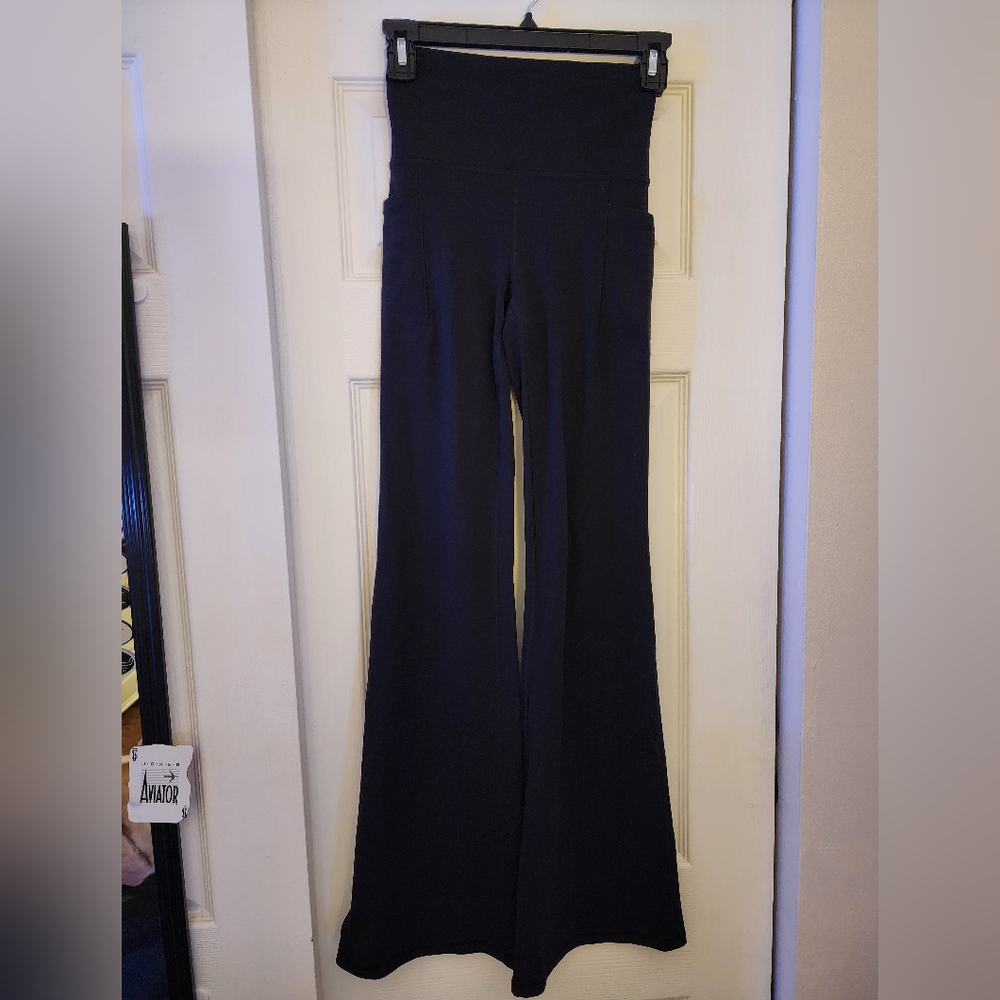 Nwot Athleta flare leggings